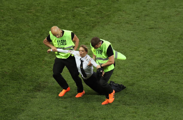 他们迅速重 他们迅速重